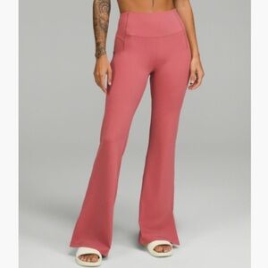 Lululemon groove high-rise split hem flared pant